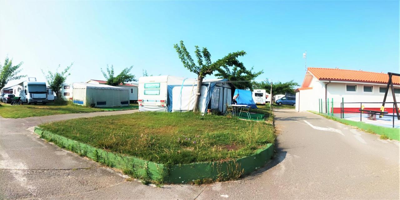 Camping Derby لوريدو المظهر الخارجي الصورة